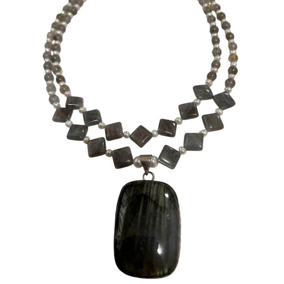 Two Strands Labradorite And Pearl, With Large Labradorite Pendant - Picture 4 of 5